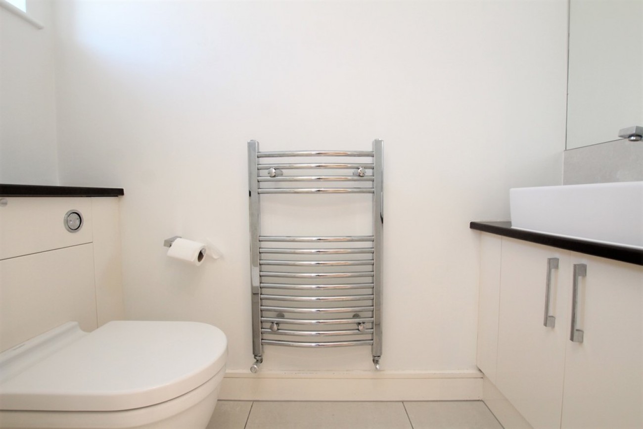 Images for Fairview Drive, Chigwell, Essex EAID:6a0eb5e1f7ec2ab39e5f31507930d009 BID:1