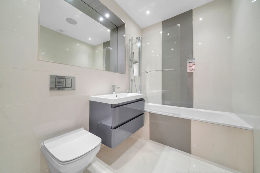 Images for Saddlescombe Way, London