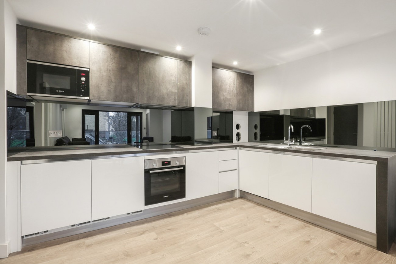 Images for Commercial Road, Whitechapel, London EAID:6a0eb5e1f7ec2ab39e5f31507930d009 BID:1