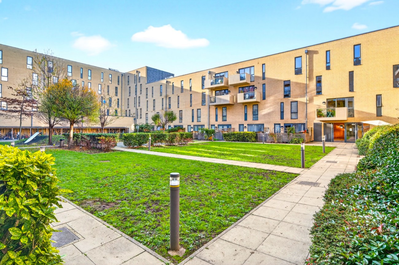 Images for Bovet Court, Harford Street, Stpeney, London EAID:6a0eb5e1f7ec2ab39e5f31507930d009 BID:1